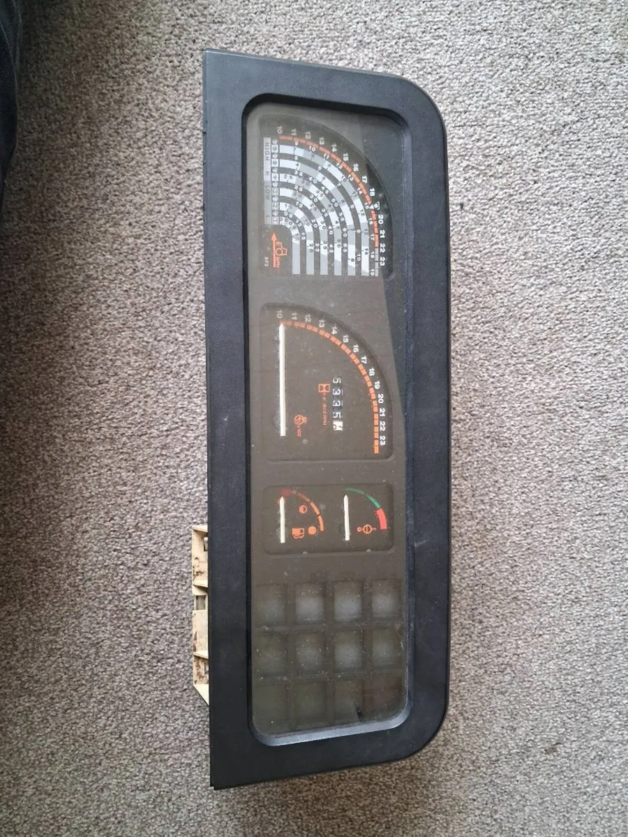 Massey ferguson 300 series dash