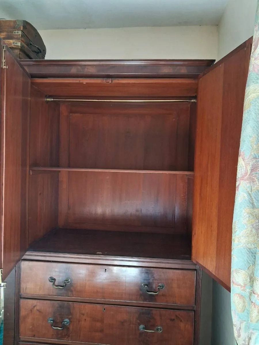 Antique mahogany wardrobe - Image 2