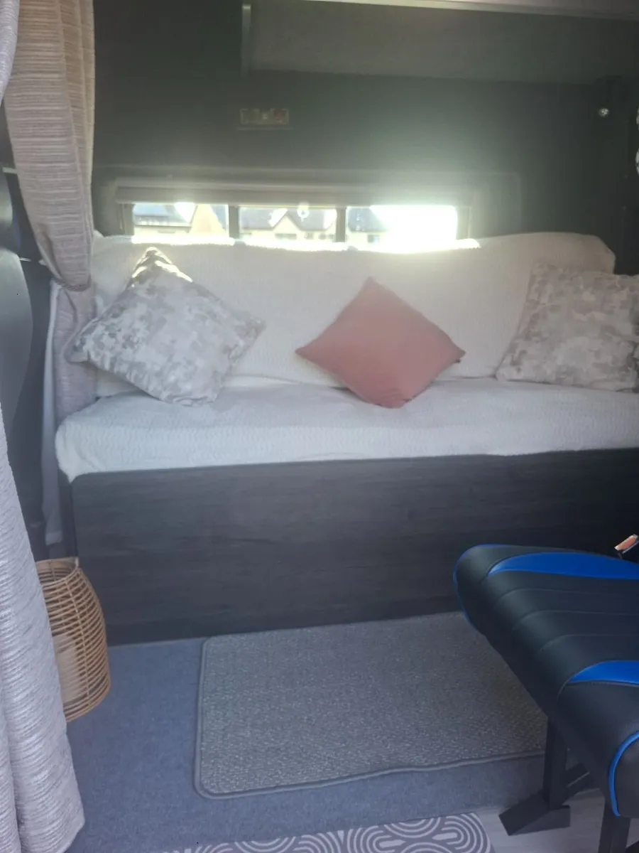 Campervan - Image 3