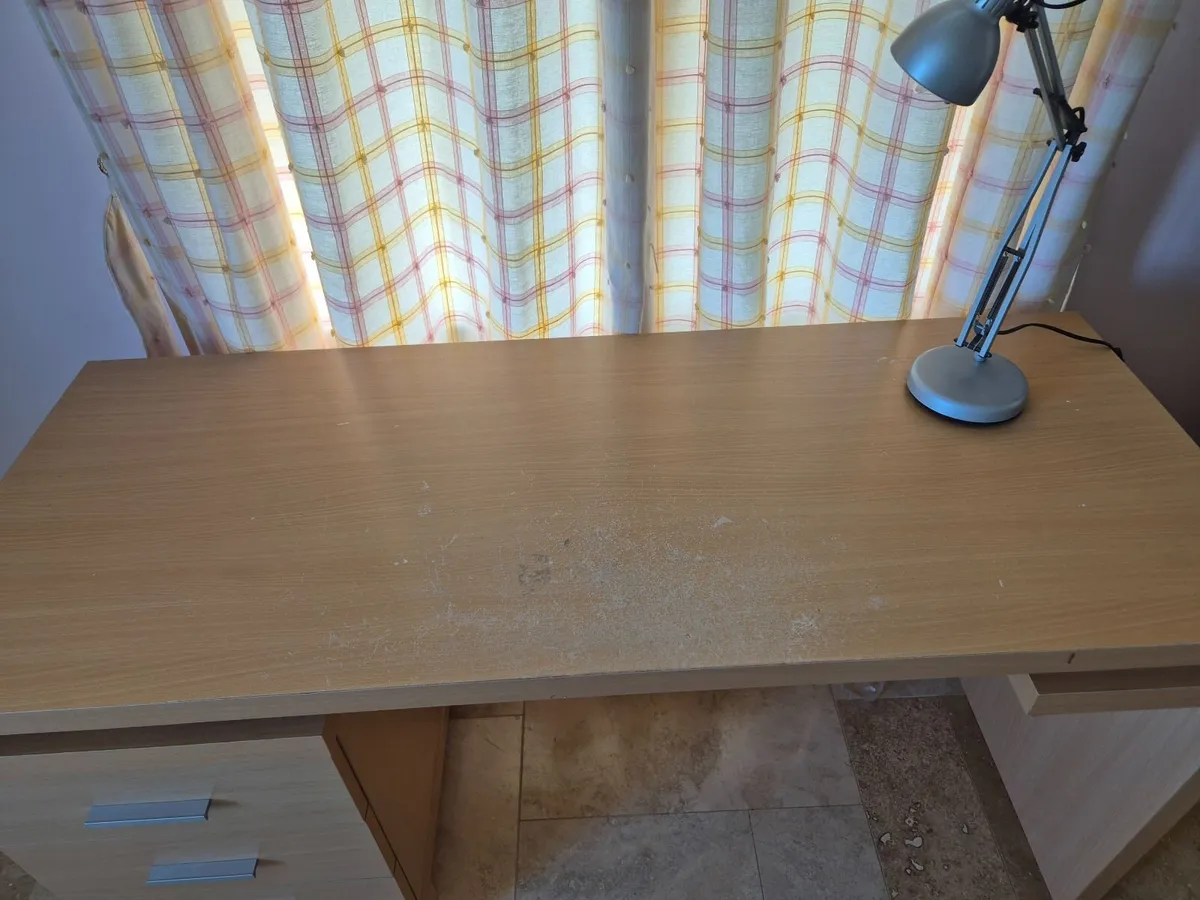 desk - Image 3