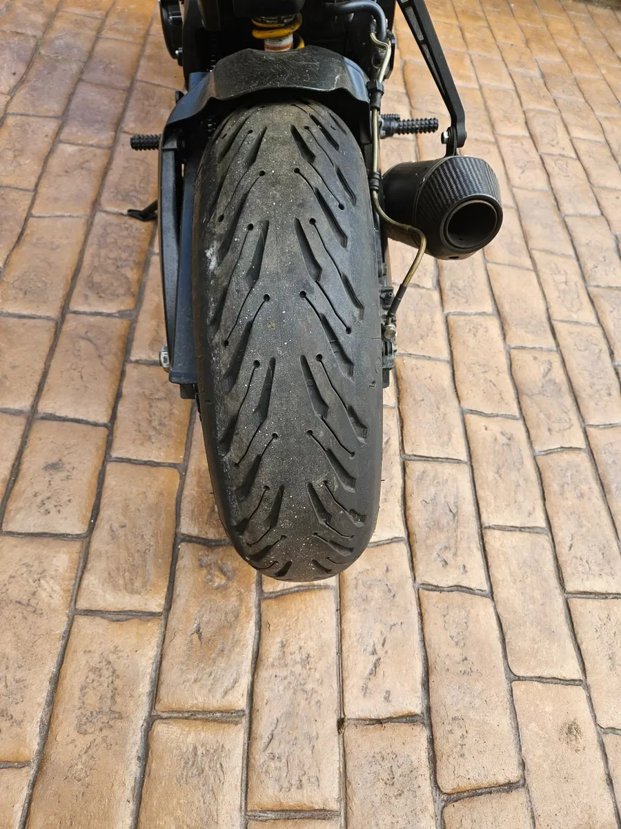 Suzuki  gsxr 750 - Image 4
