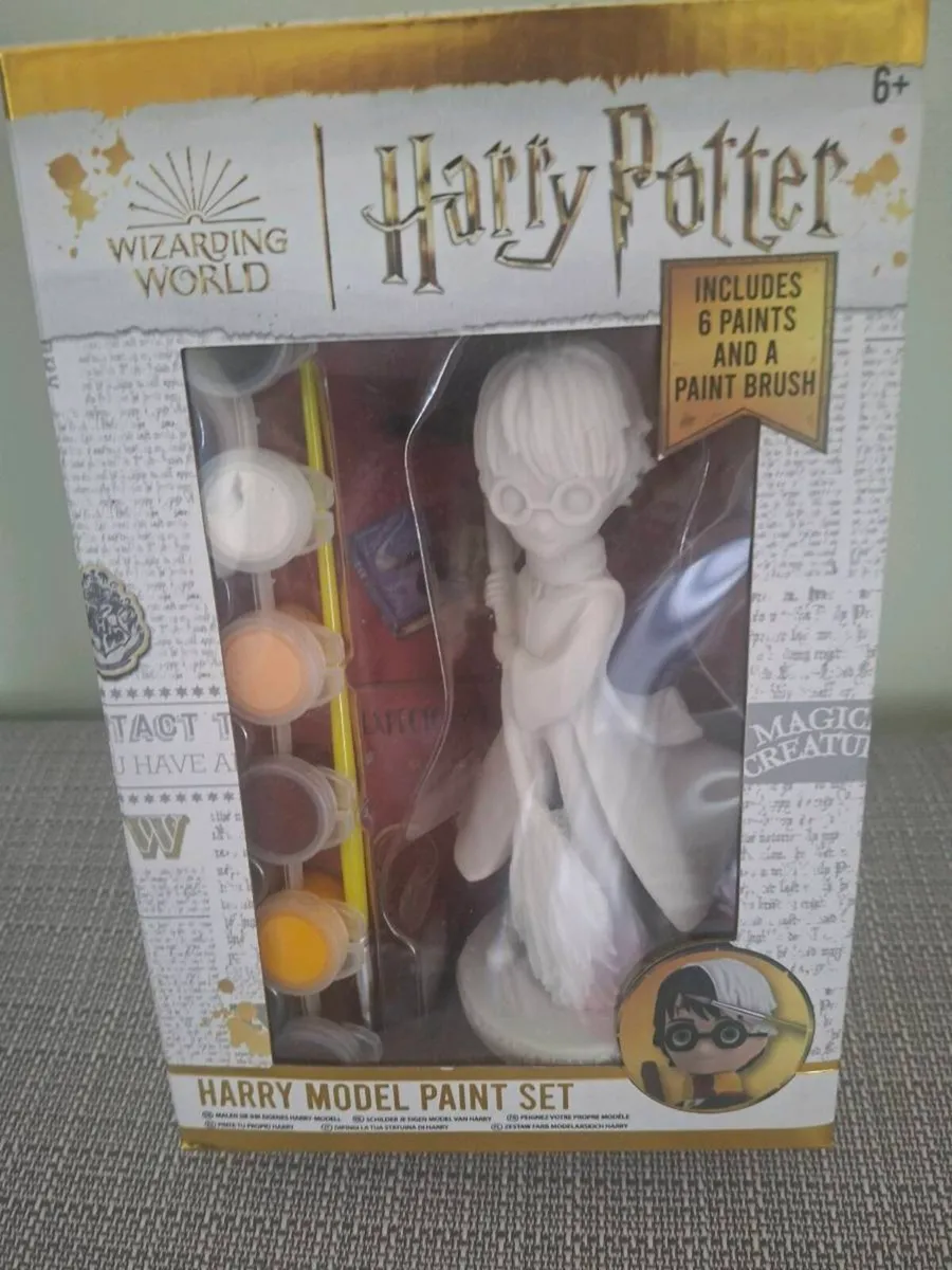 Harry Potter Harry Model Paint Set - Image 3
