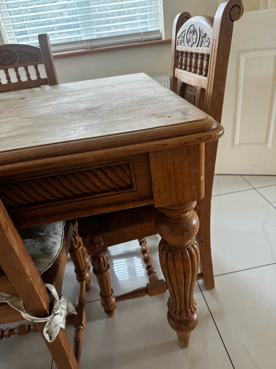 Six Table & Chairs - Image 3