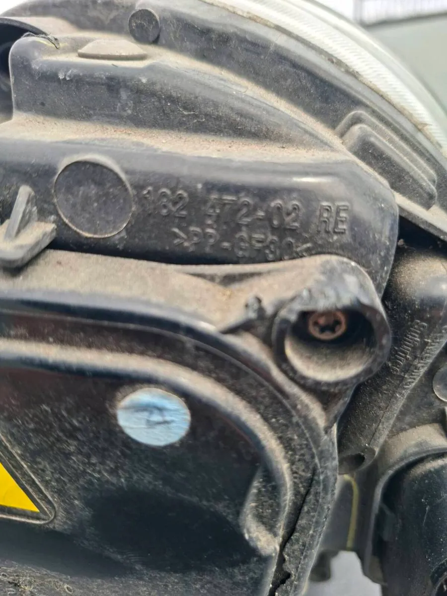Headlight - Image 3