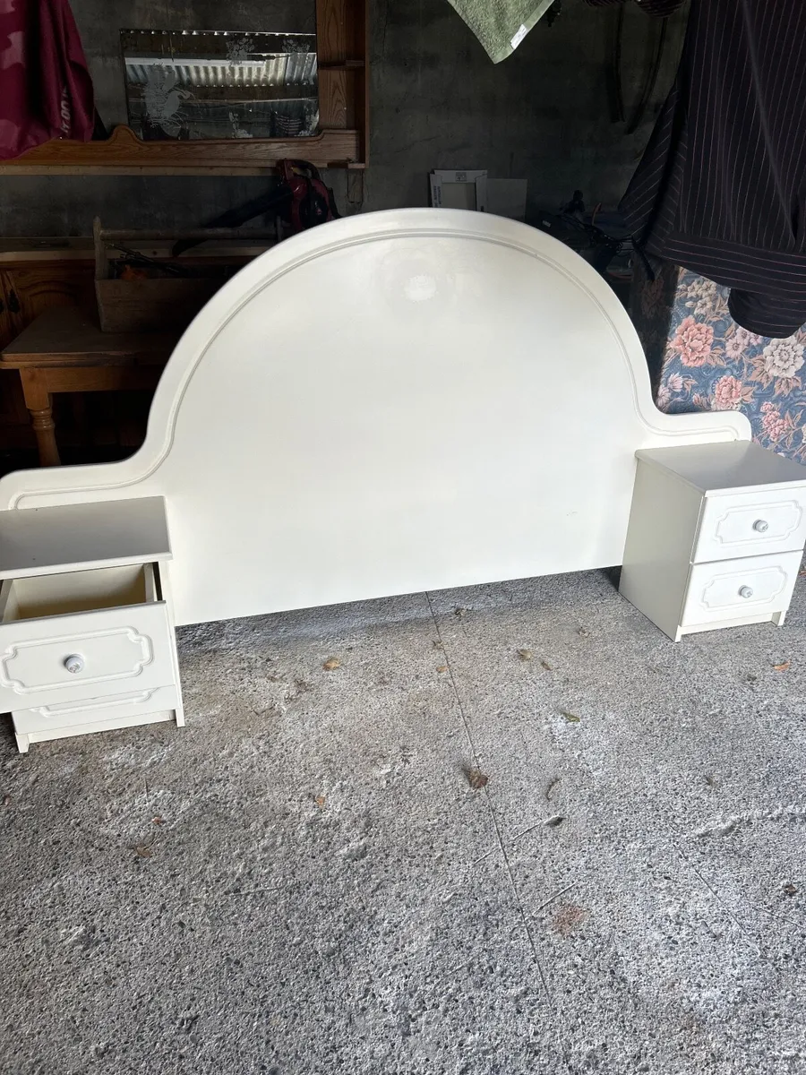Bedroom furniture - Image 4