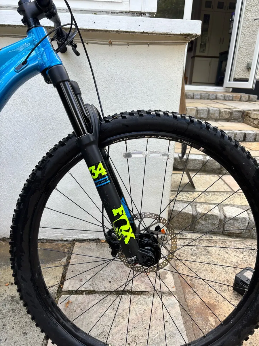 Saracen traverse elite mountain bike - Image 3