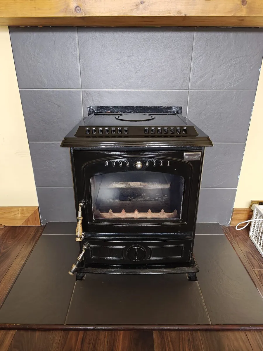 Blacksmith back boiler Stove - Image 1