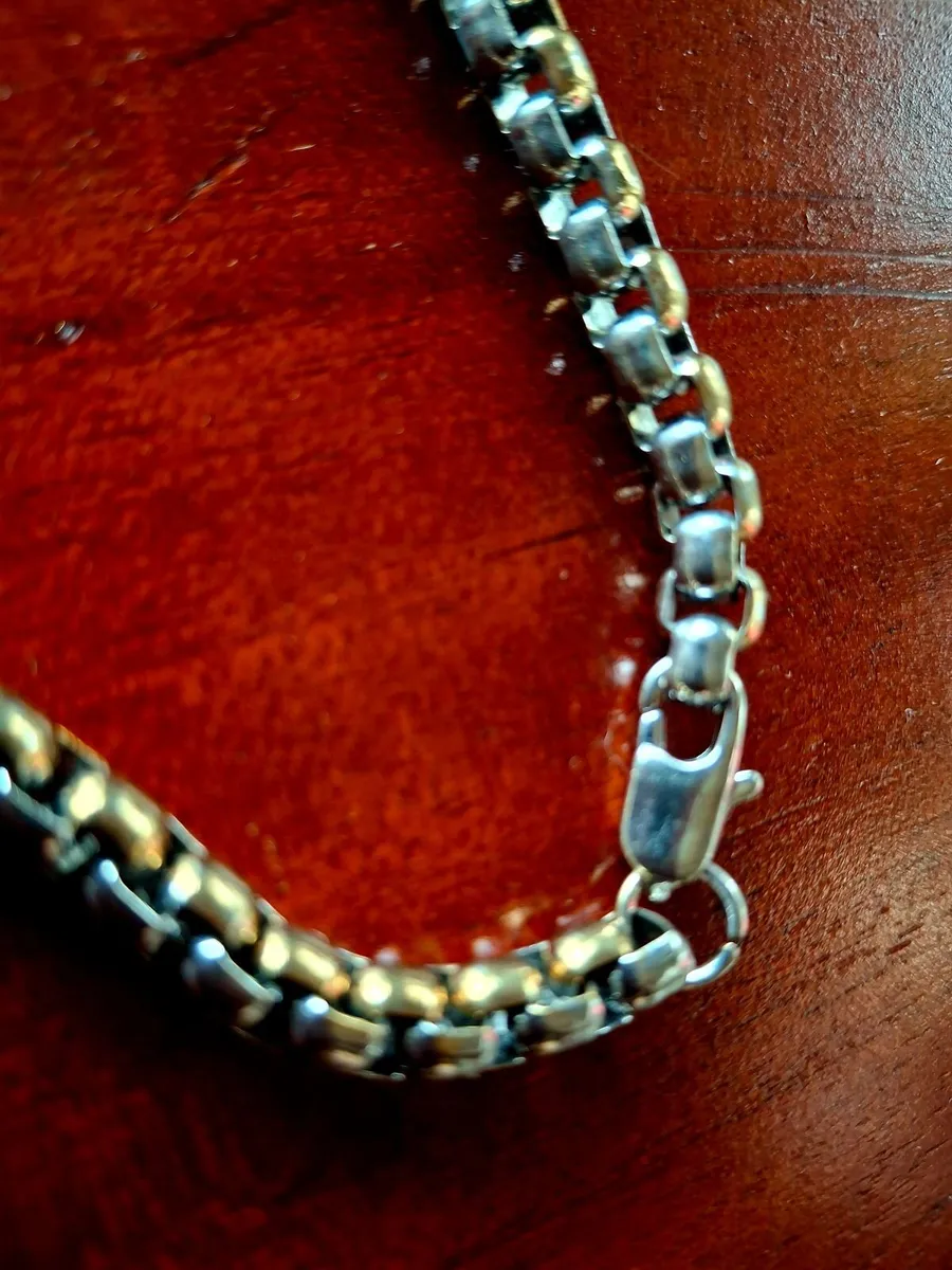 Heavy Vintage Men's Two-Tone Gold and Silver chain - Image 2