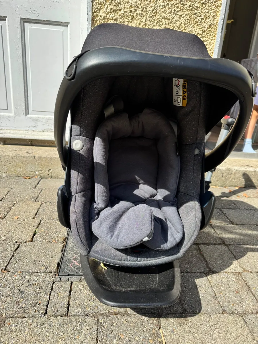 Car seat - Image 2