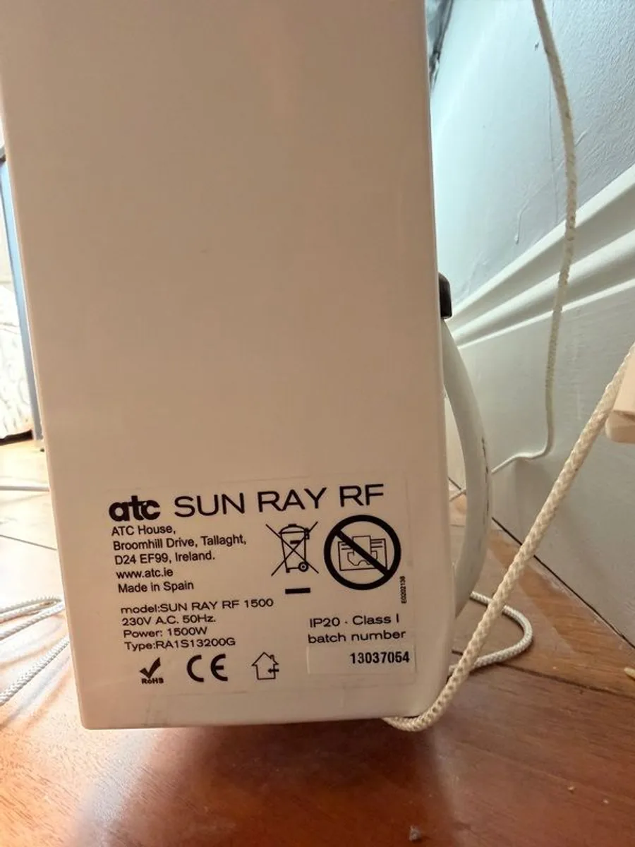 Pair of ATC Sun Ray RF 1500W Electric Thermal Radiators (12-Fin) - Image 4