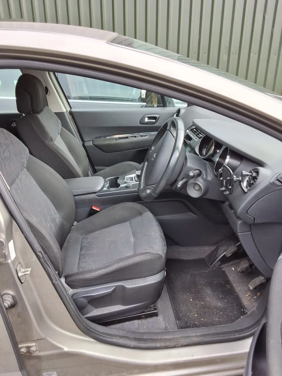 Whole Car - Image 3