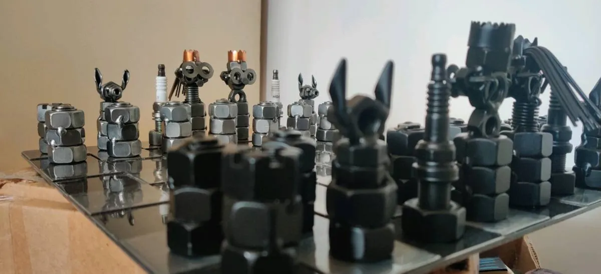 hand-welded chess - Image 2