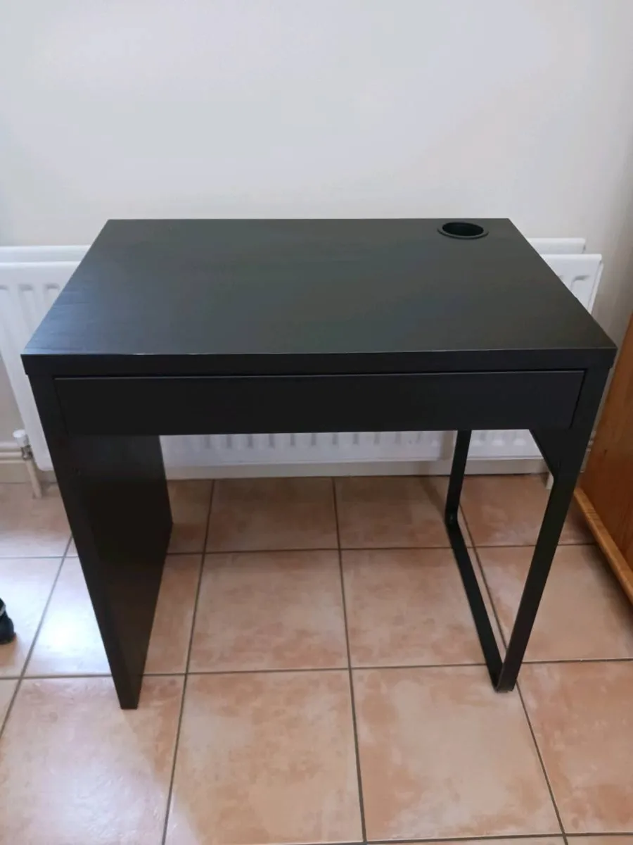 Desk - Image 4