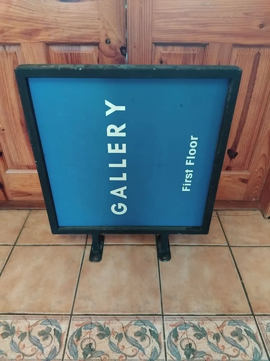 Cast iron double sided sign - Image 1