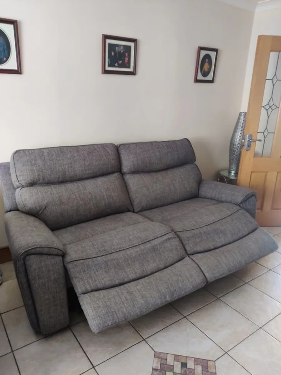 Two reclining sofas - Image 2