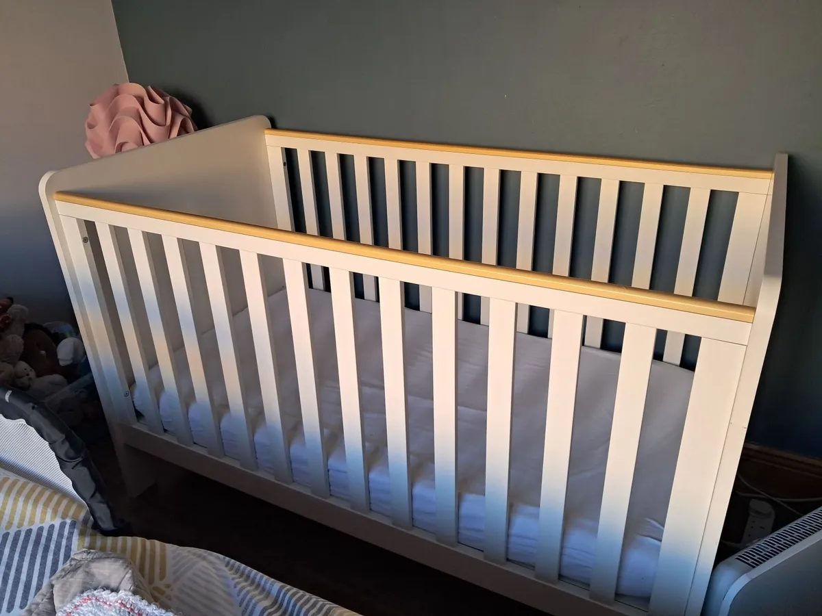 Nursery Set - Image 3