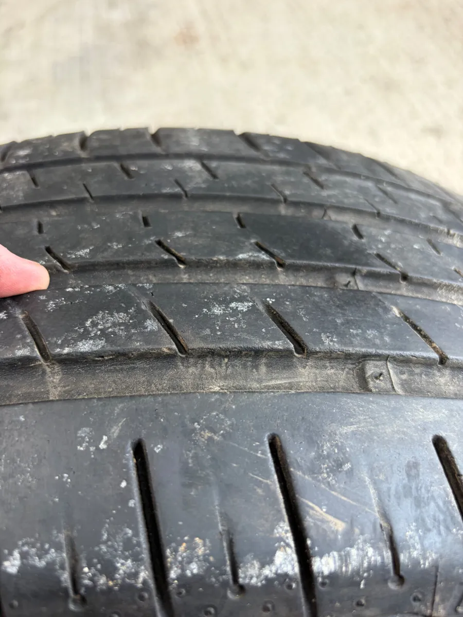 235/50/19 TYRES 3 VERY GOOD TYRES - Image 4