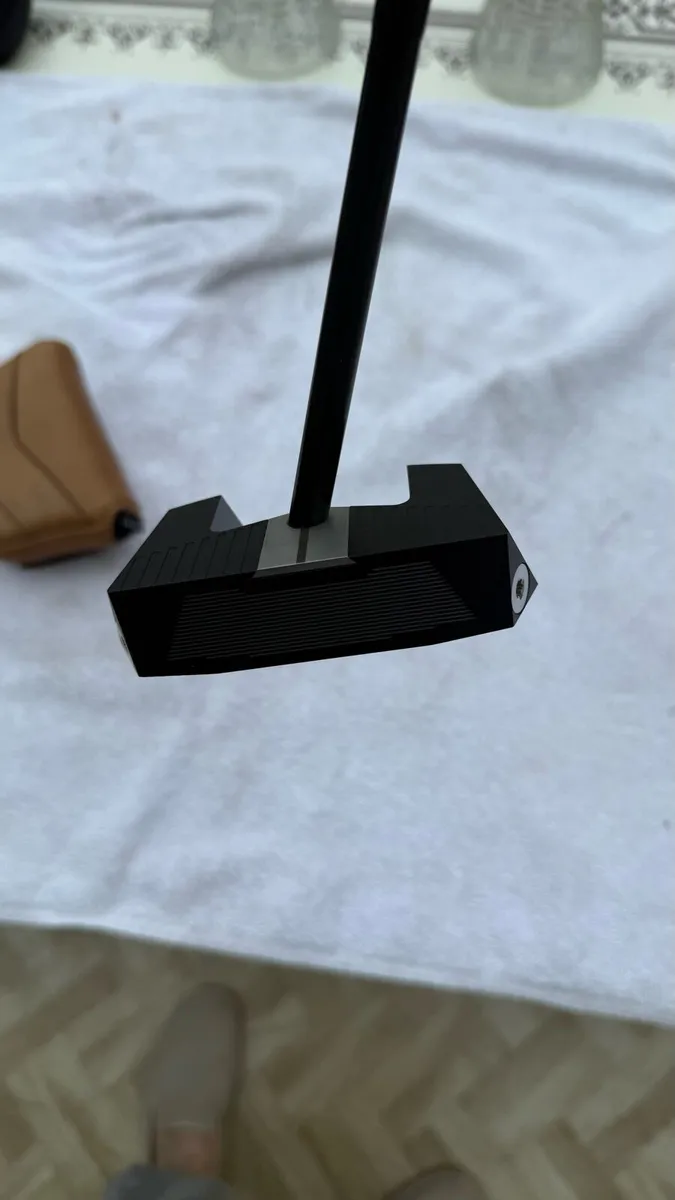 Golf Equipment - Image 1