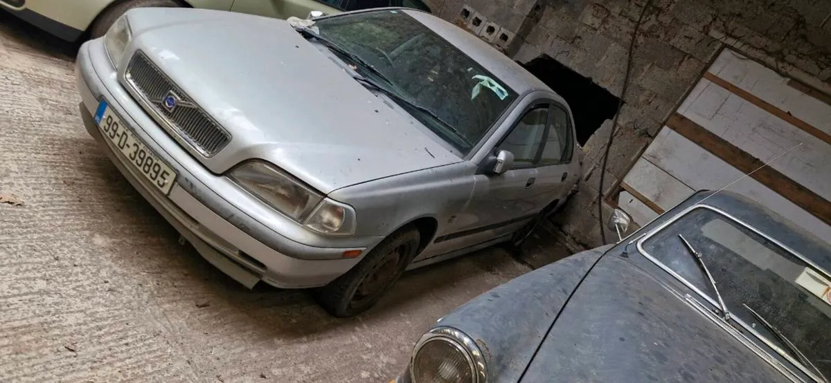 Volvo s40 x 2 - Image 1