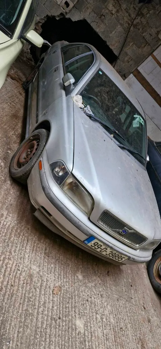 Volvo s40 x 2 - Image 2