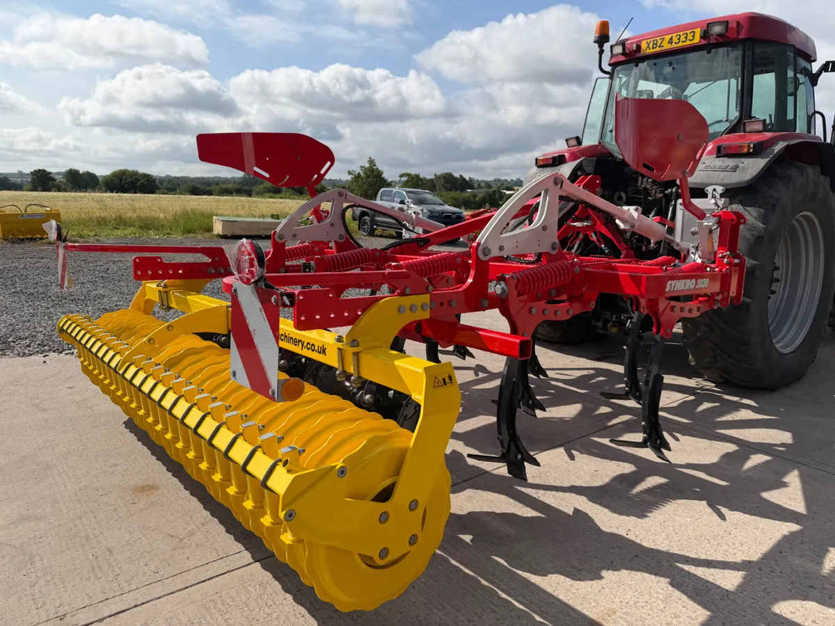 Pottinger Synkro 3030 Nova Cultivator - Image 3