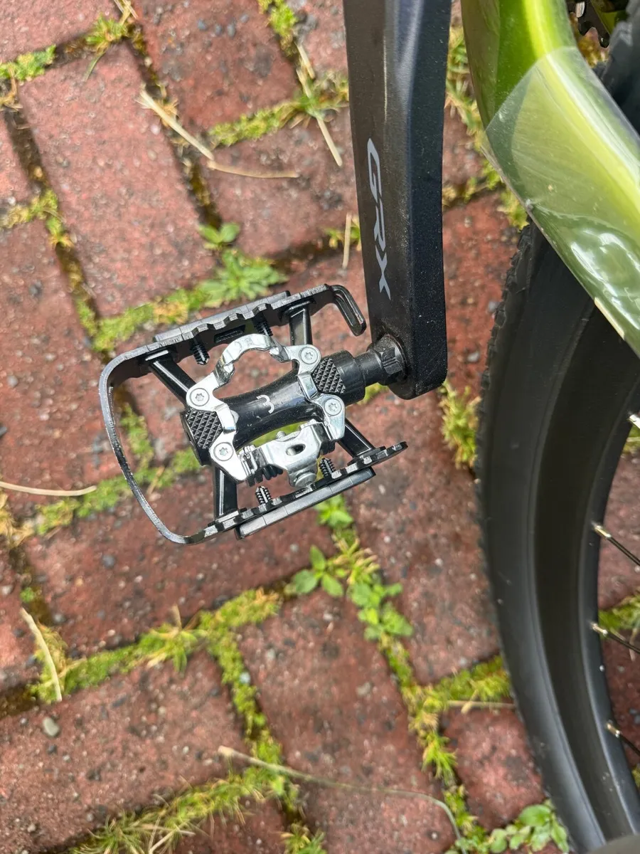 Gravel bike Brand new(maybe 5 miles) - Image 3