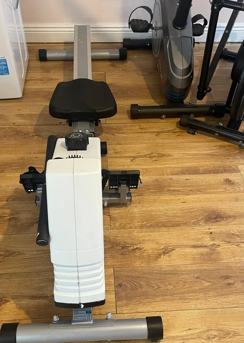 Rowing machine - Image 4