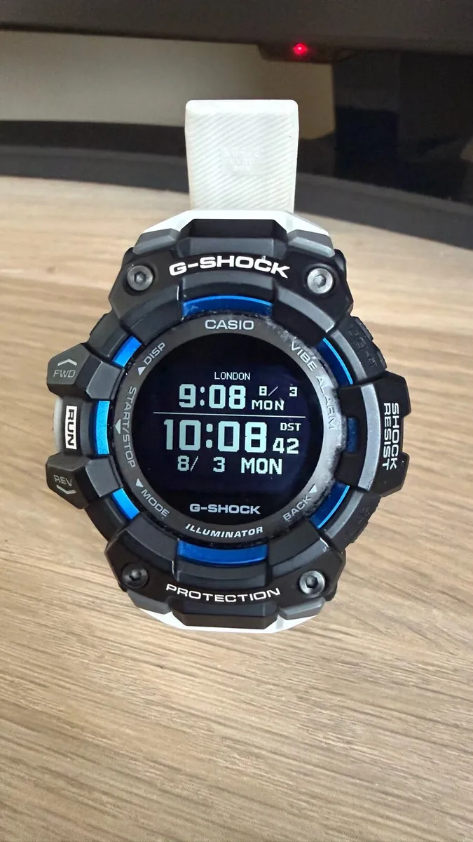 Casio G-Shock G-Squad GBD-100-1A7 – Mint Condition - Image 2