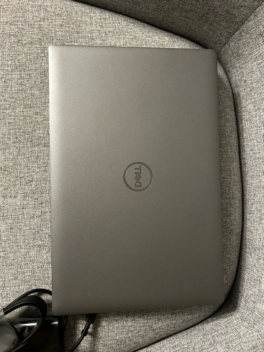 Dell Precision 3561 - Image 4