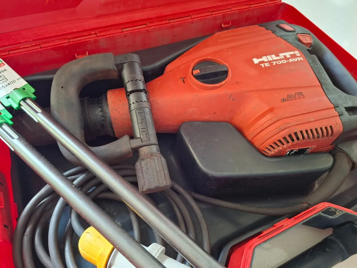 Hilti TE 700-AVR Sds Max Breaker 110v "Serviced" - Image 2