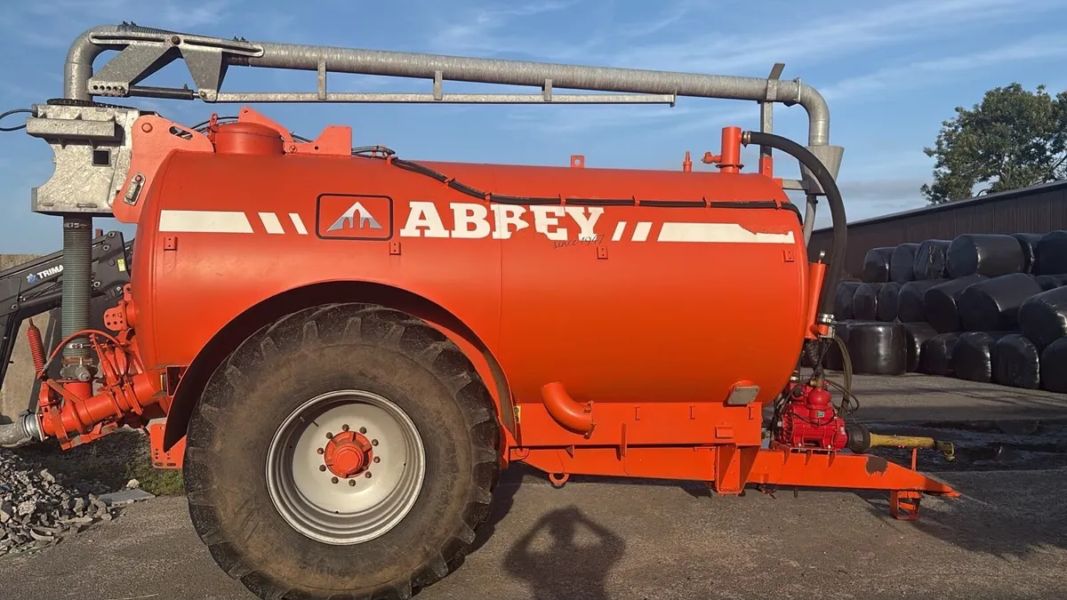 Abbey Tanker 2500 ltr - Image 2