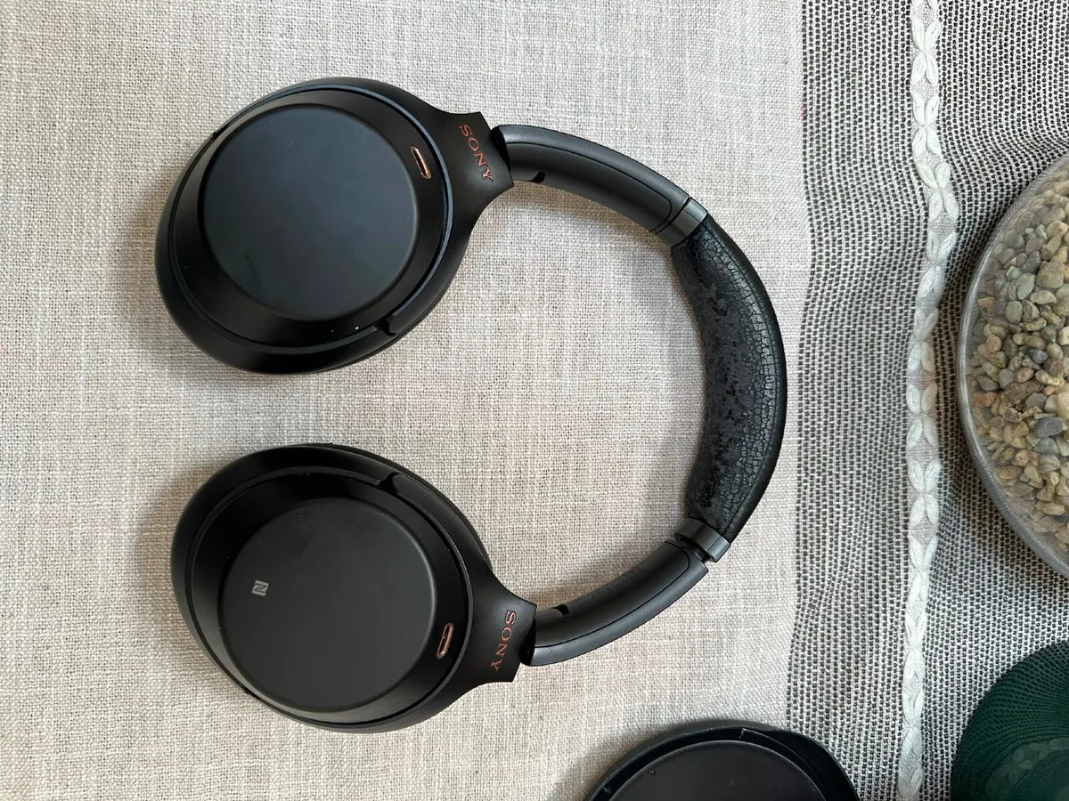 WH-1000XM3 Wireless Noise Cancelling Headphones - Image 1