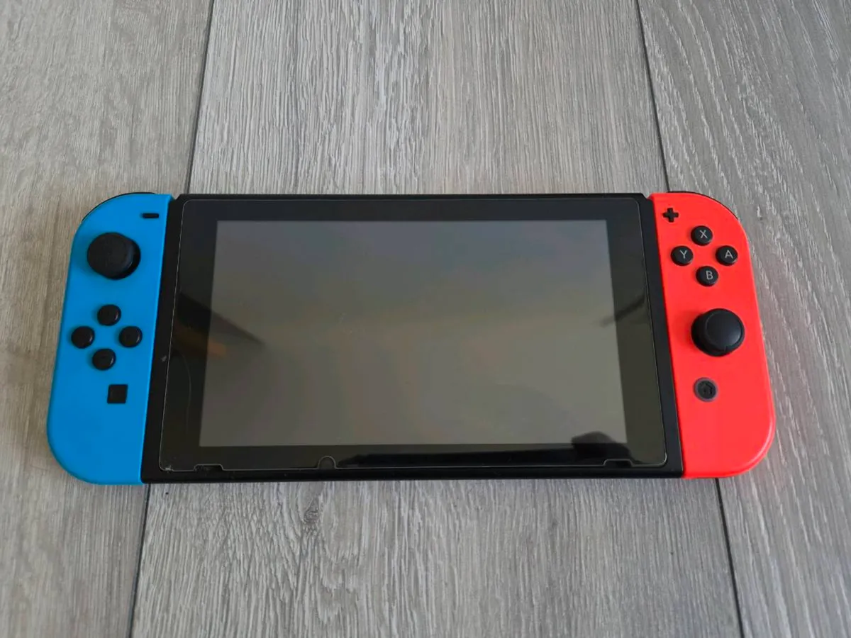 Nintendo Switch with dock & charger - Image 2