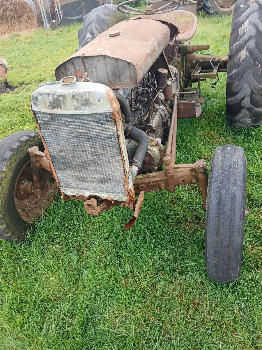 Vintage tractor - Image 3