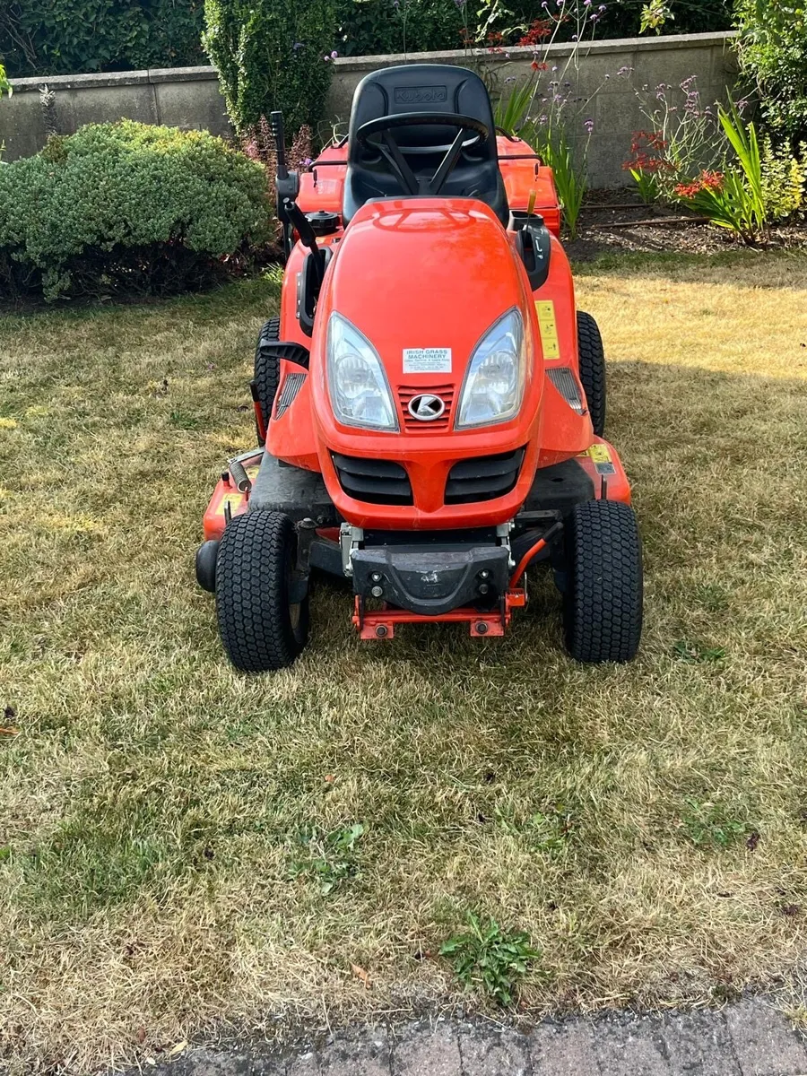 Ride on lawnmower - Image 2