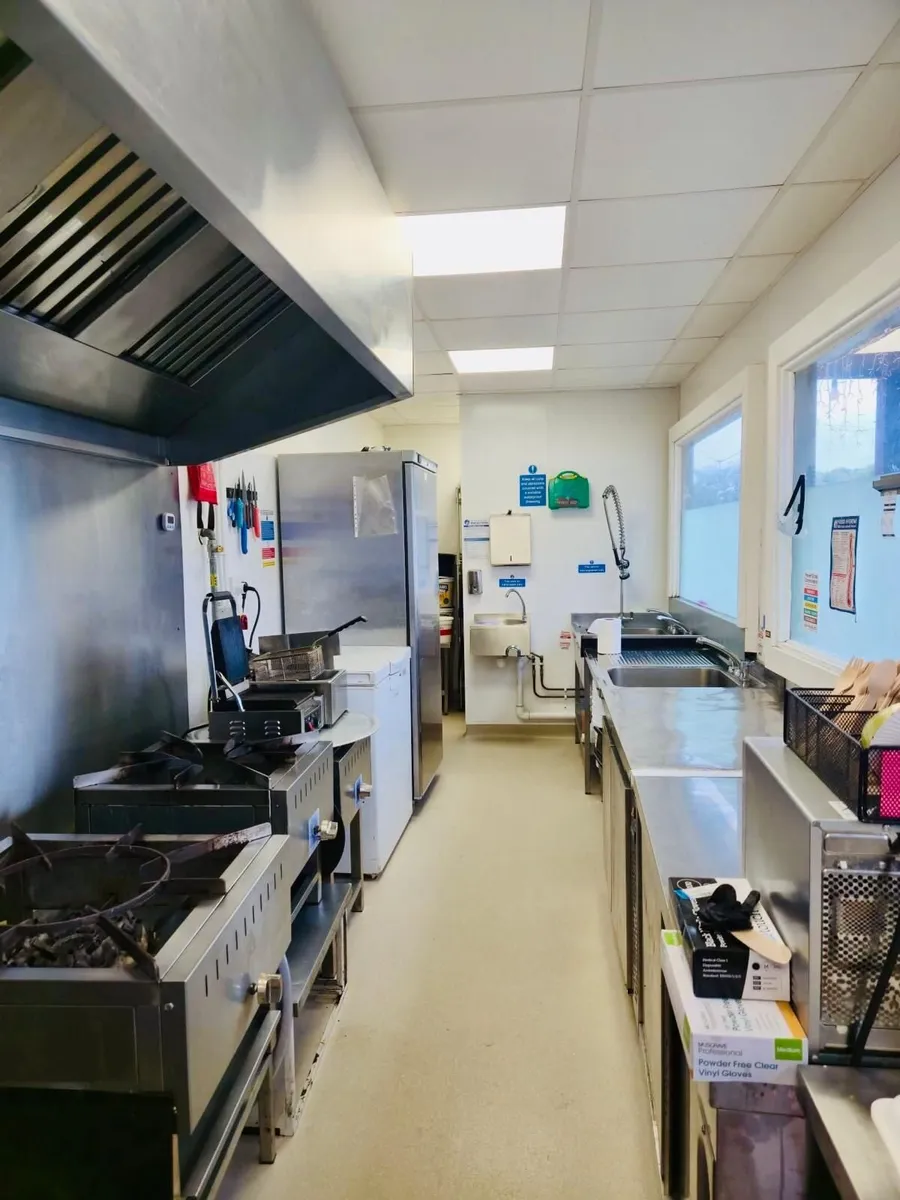 Indian/Asian Takeaway Restaurant- Fully set-up - Image 2