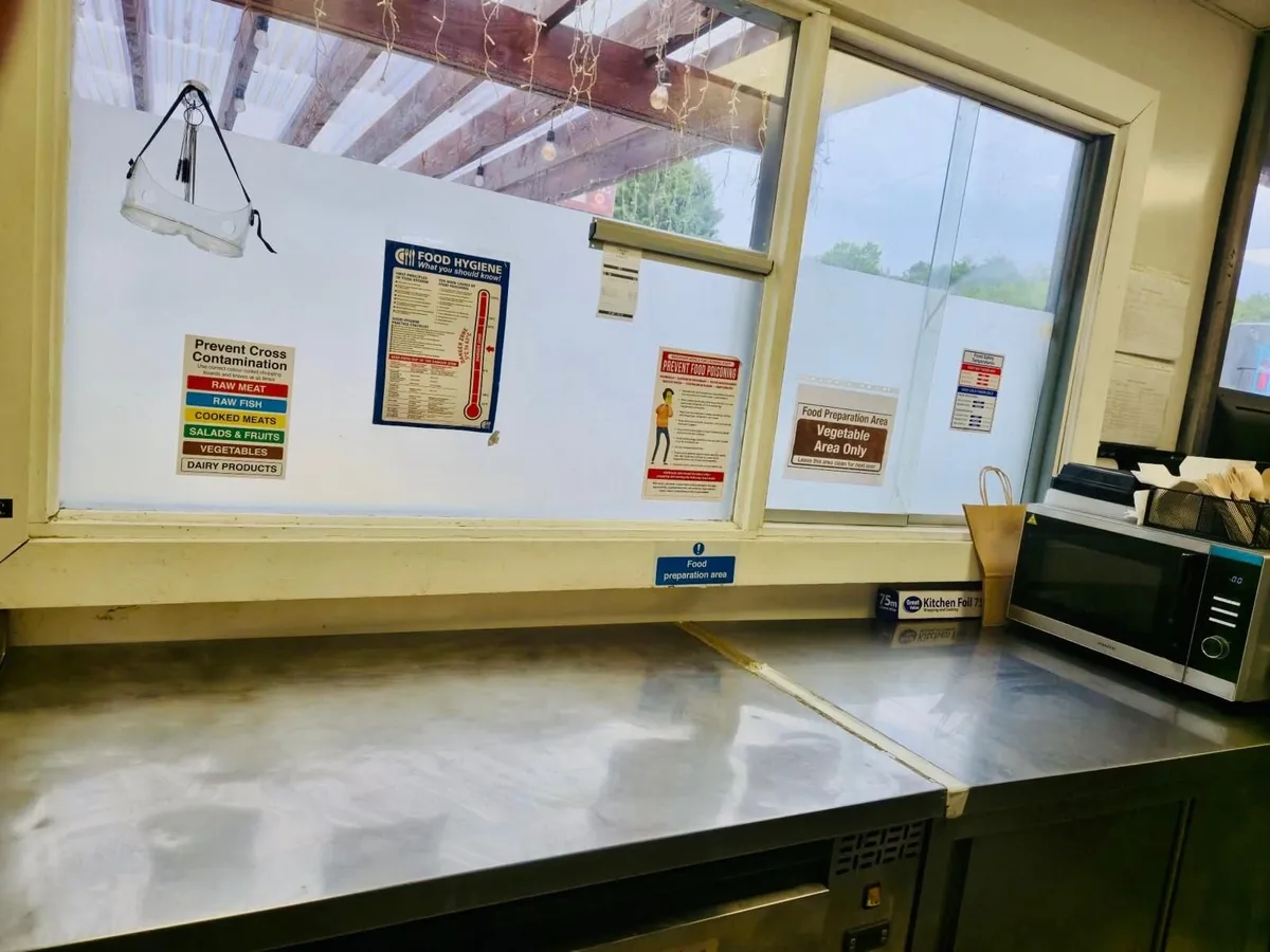 Indian/Asian Takeaway Restaurant- Fully set-up - Image 3
