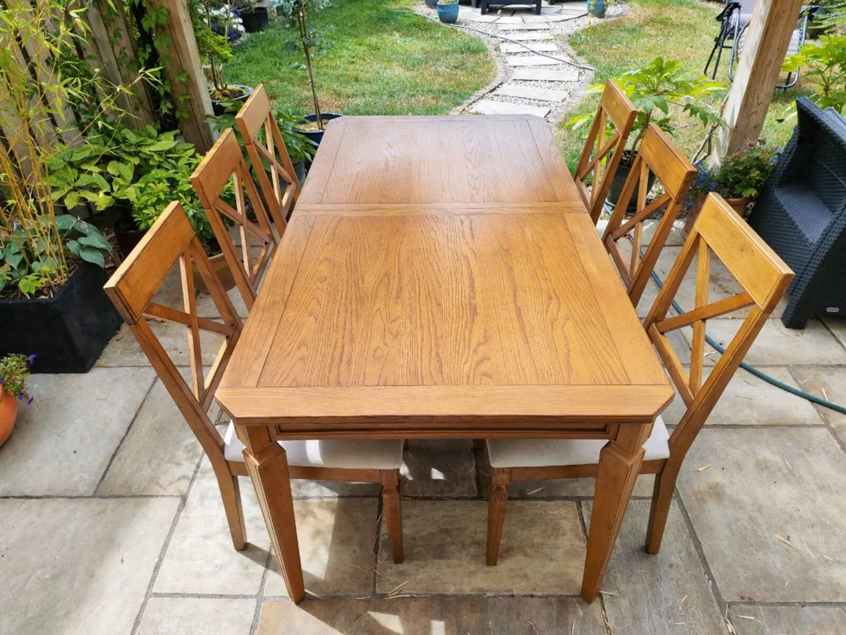Oak table - Image 1