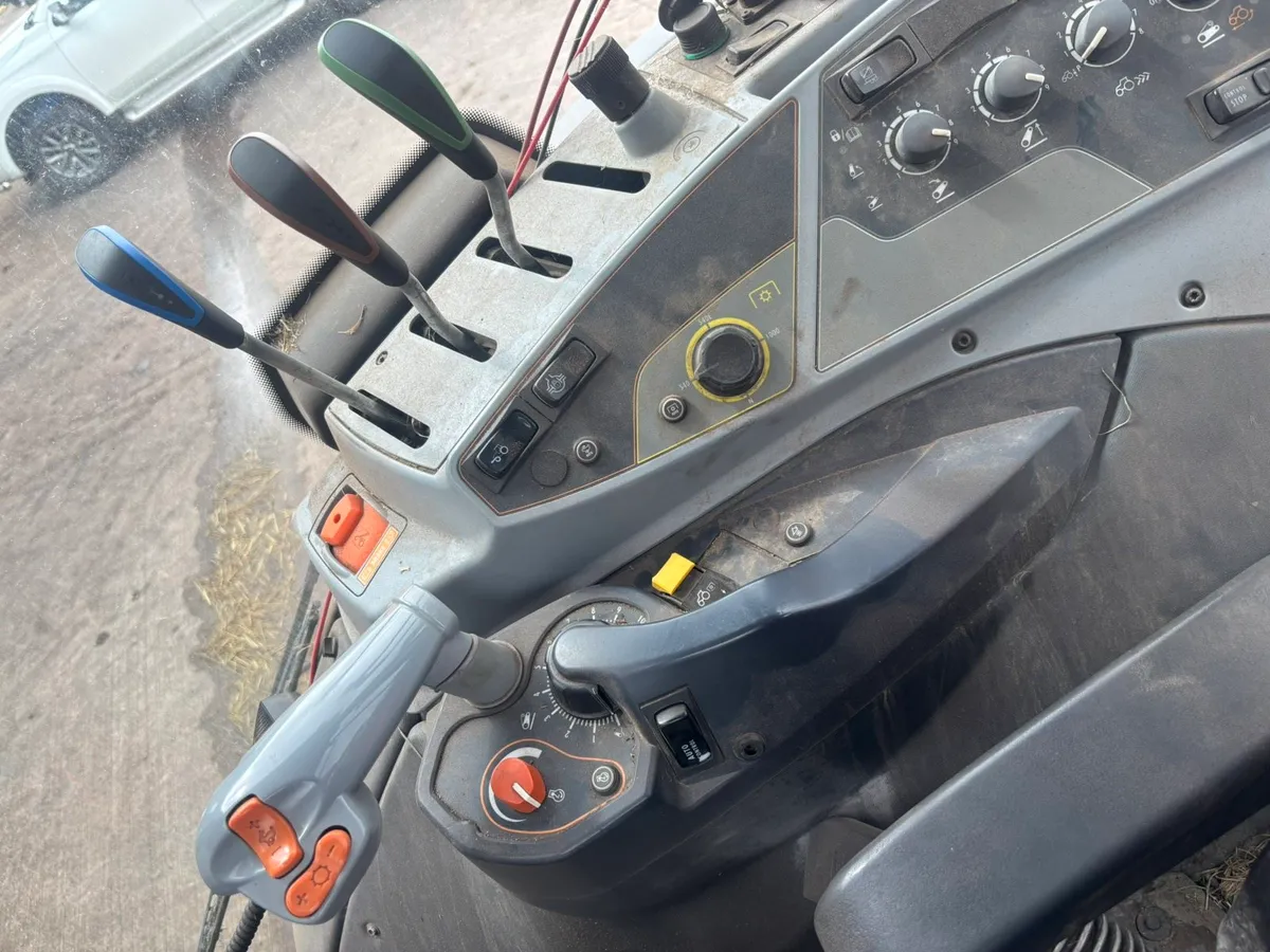 Valtra n 124 - Image 3