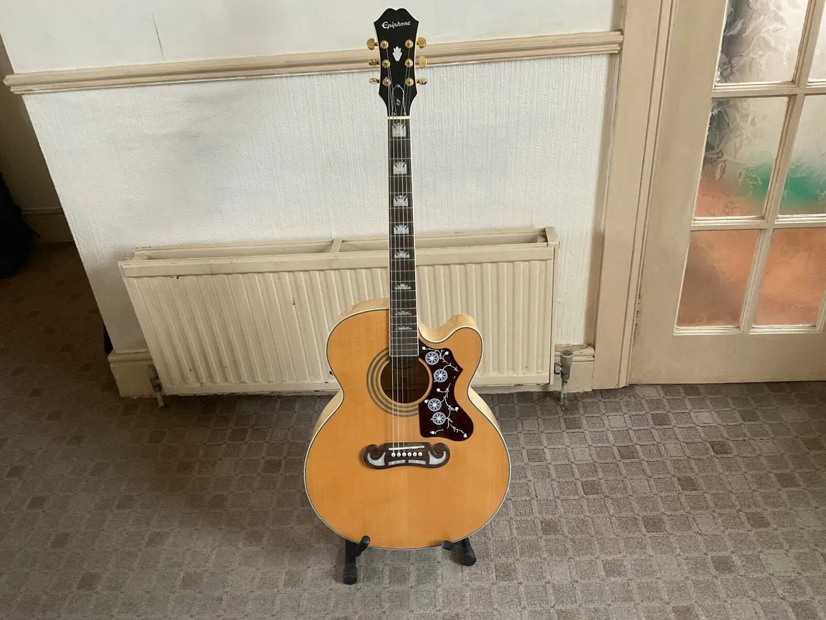 Guitars - Image 2