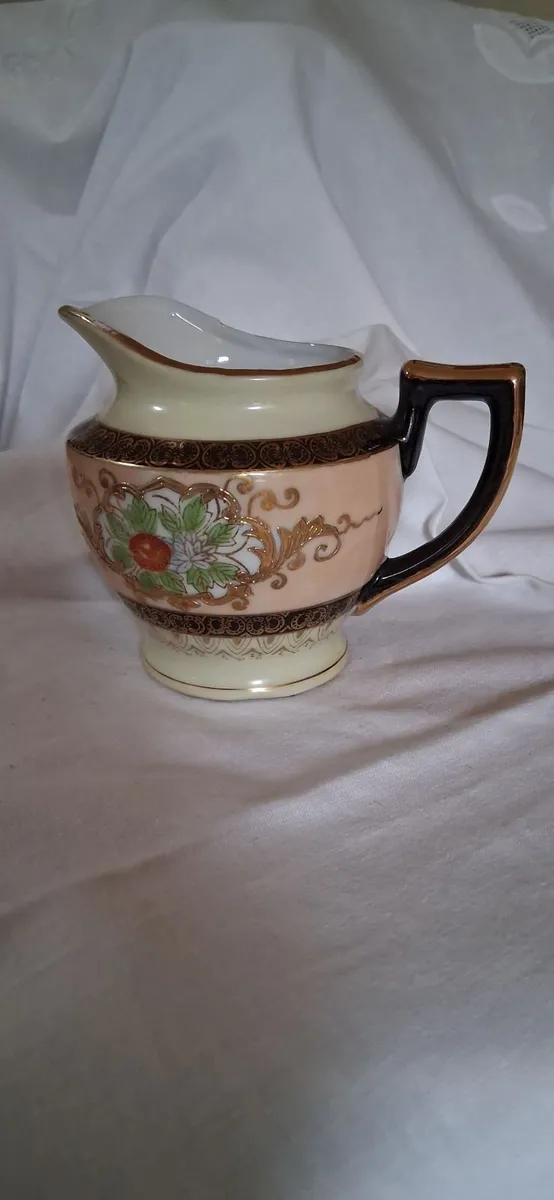 Vintage china tea set - Image 4