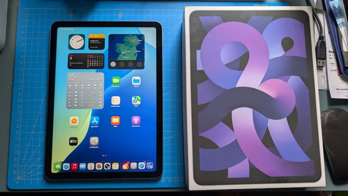 iPad 5th Generation, 11", 64GB, Wi-Fi, M1 - Image 1