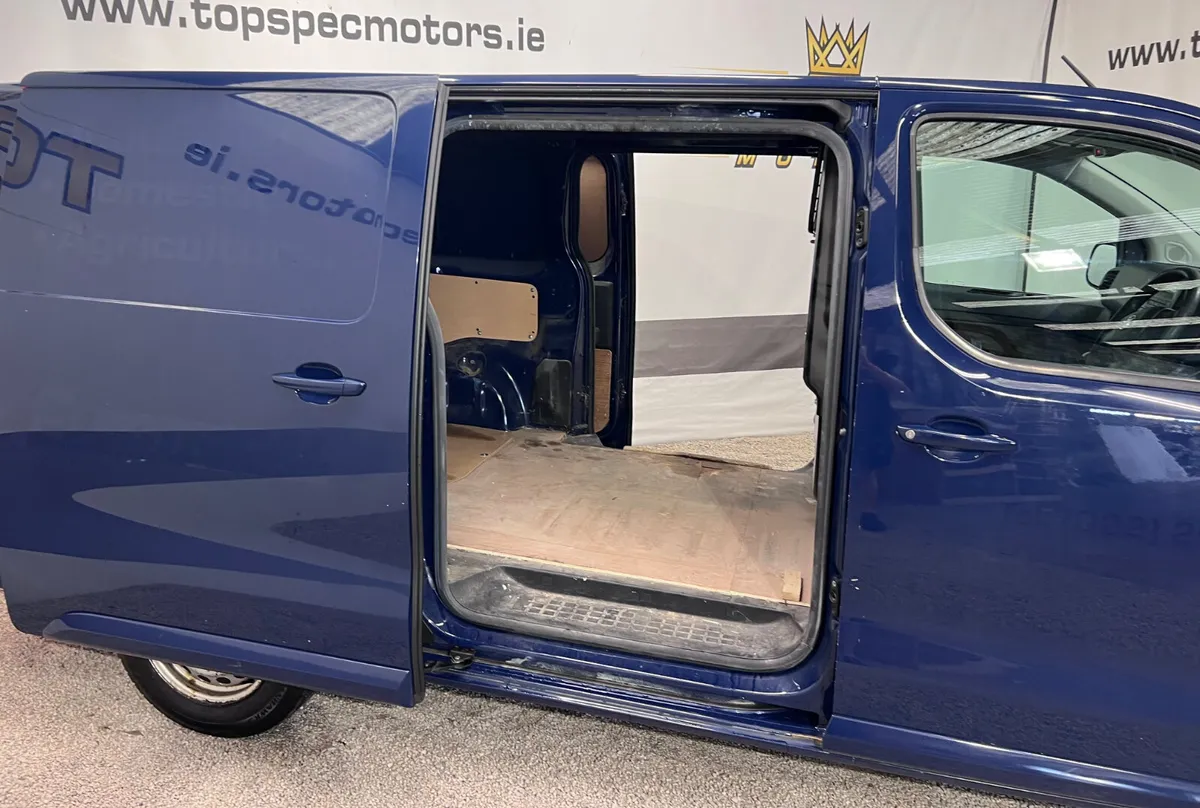 2018 Toyota Proace FULLY LOADED  🔷 - Image 4