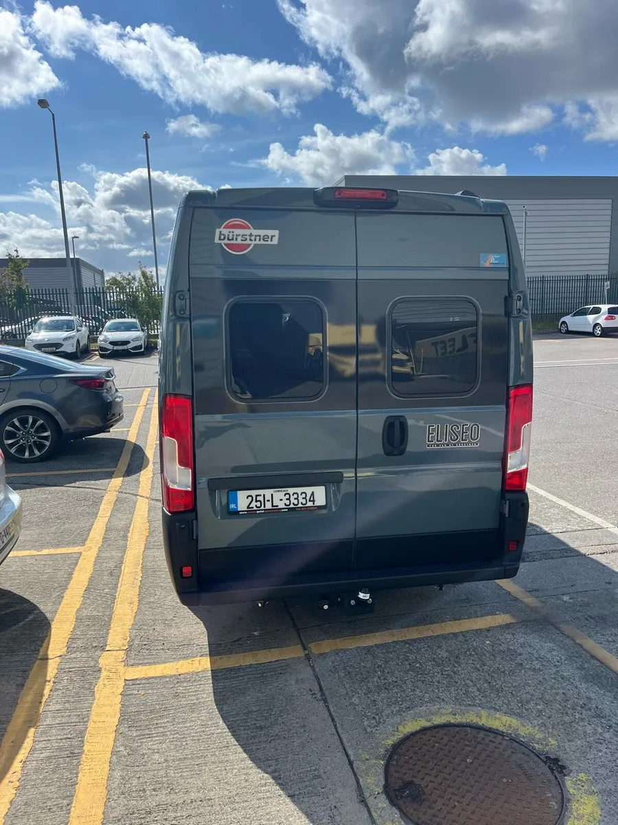 Motorhome - Image 4