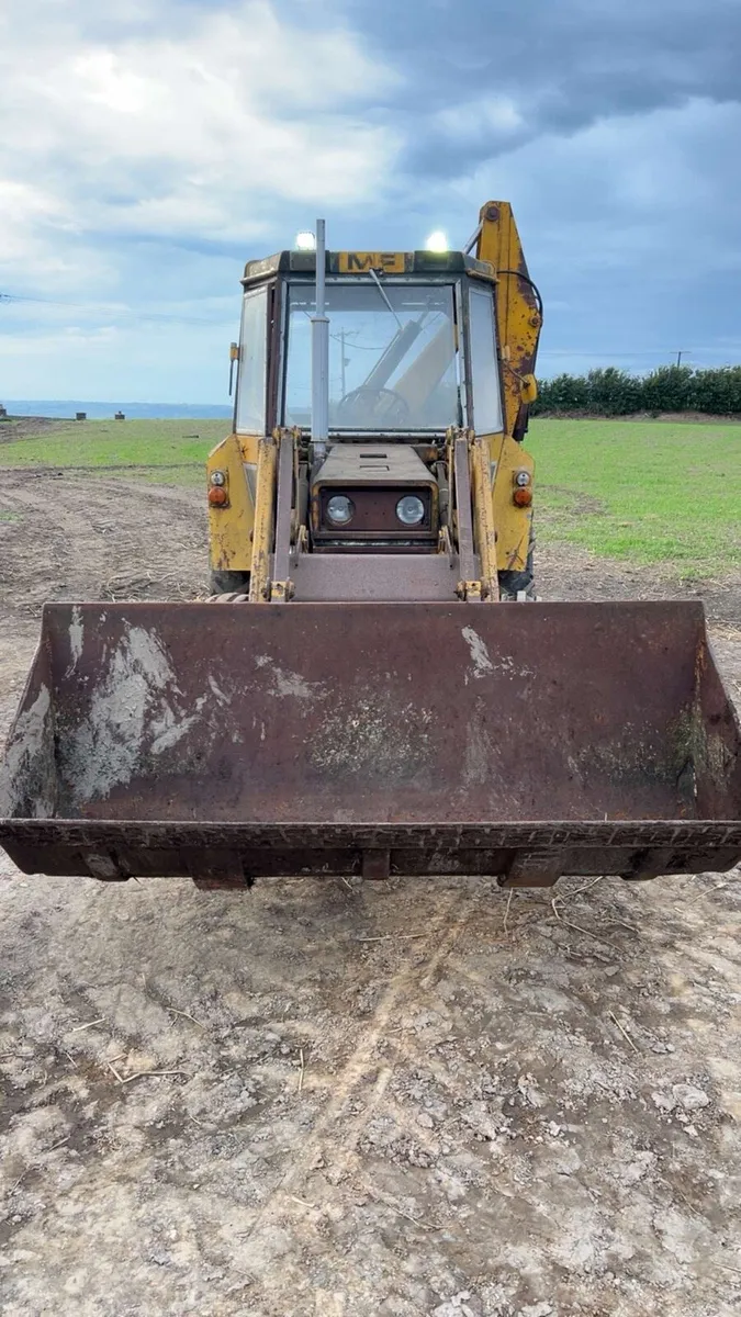 Massey Ferguson 50b industrial digger - Image 2