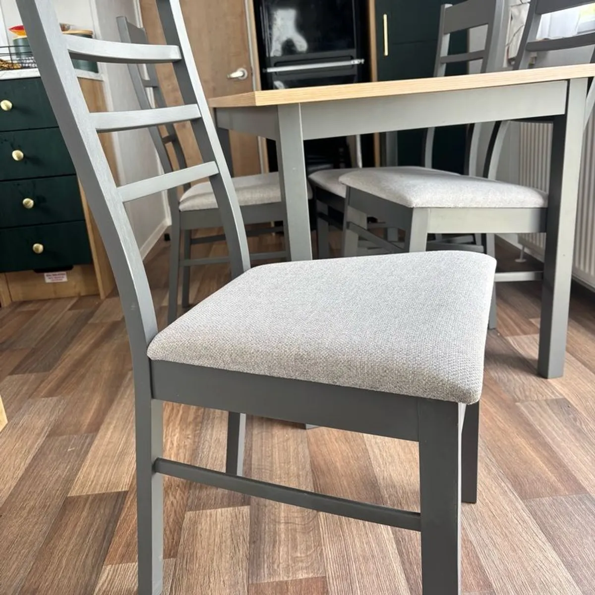tables and chairs - Image 4