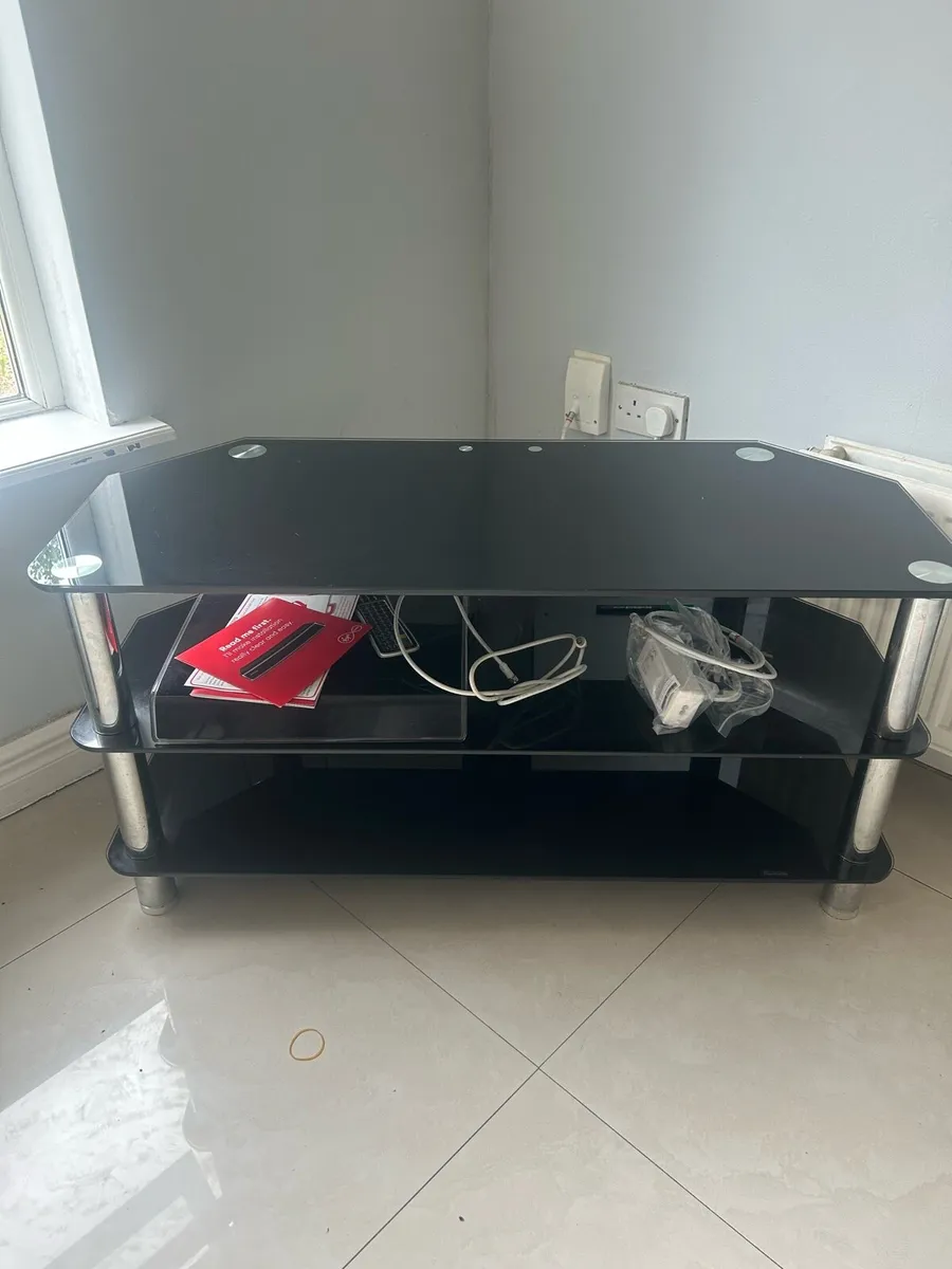 Black tv stand - Image 1