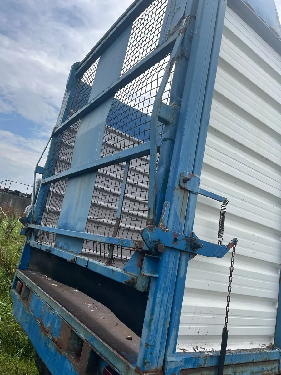 Donnelly silage trailer - Image 3