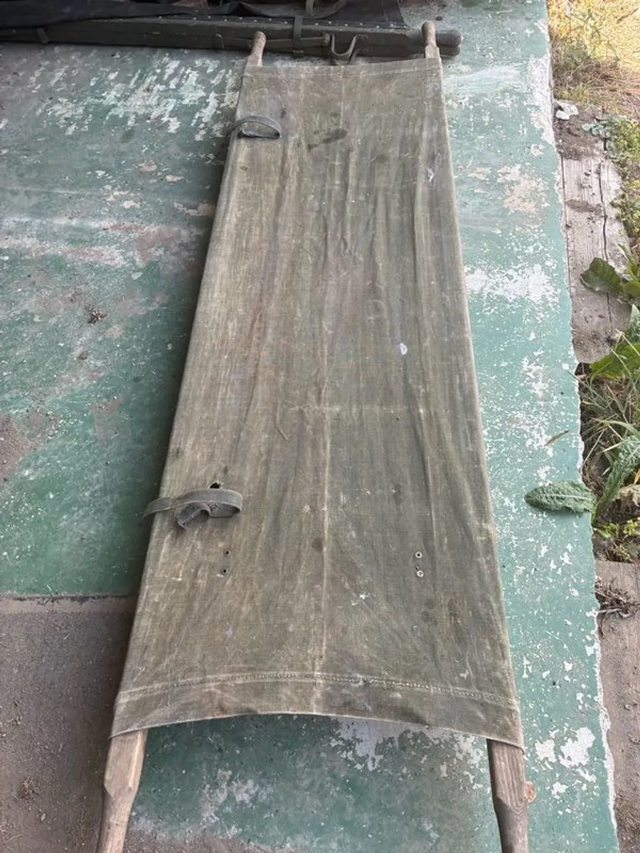 Military Stretchers - Image 1