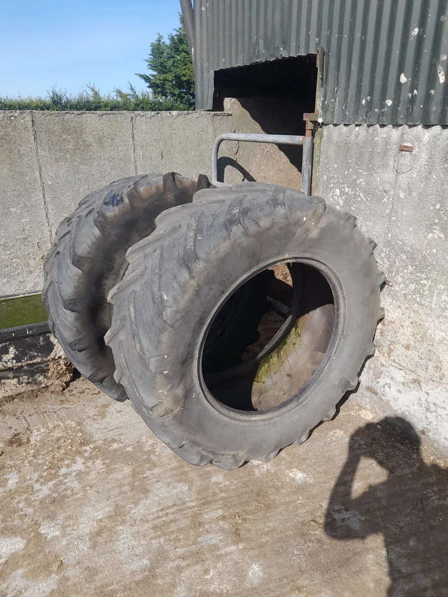 480/65R28 2nd hand tyres - Image 4